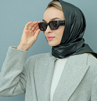 Косынка из экокожи черная
